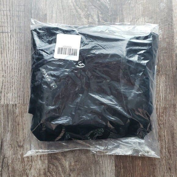 Torrid Full Length Crushed Velvet Short Sleeve Catsuit - Picture 3 of 3